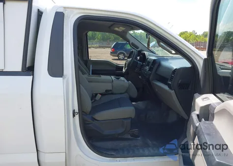 2016 Ford F-150 Xl z USA, uszkodzony, nr VIN 1FTMF1C89GKF26665